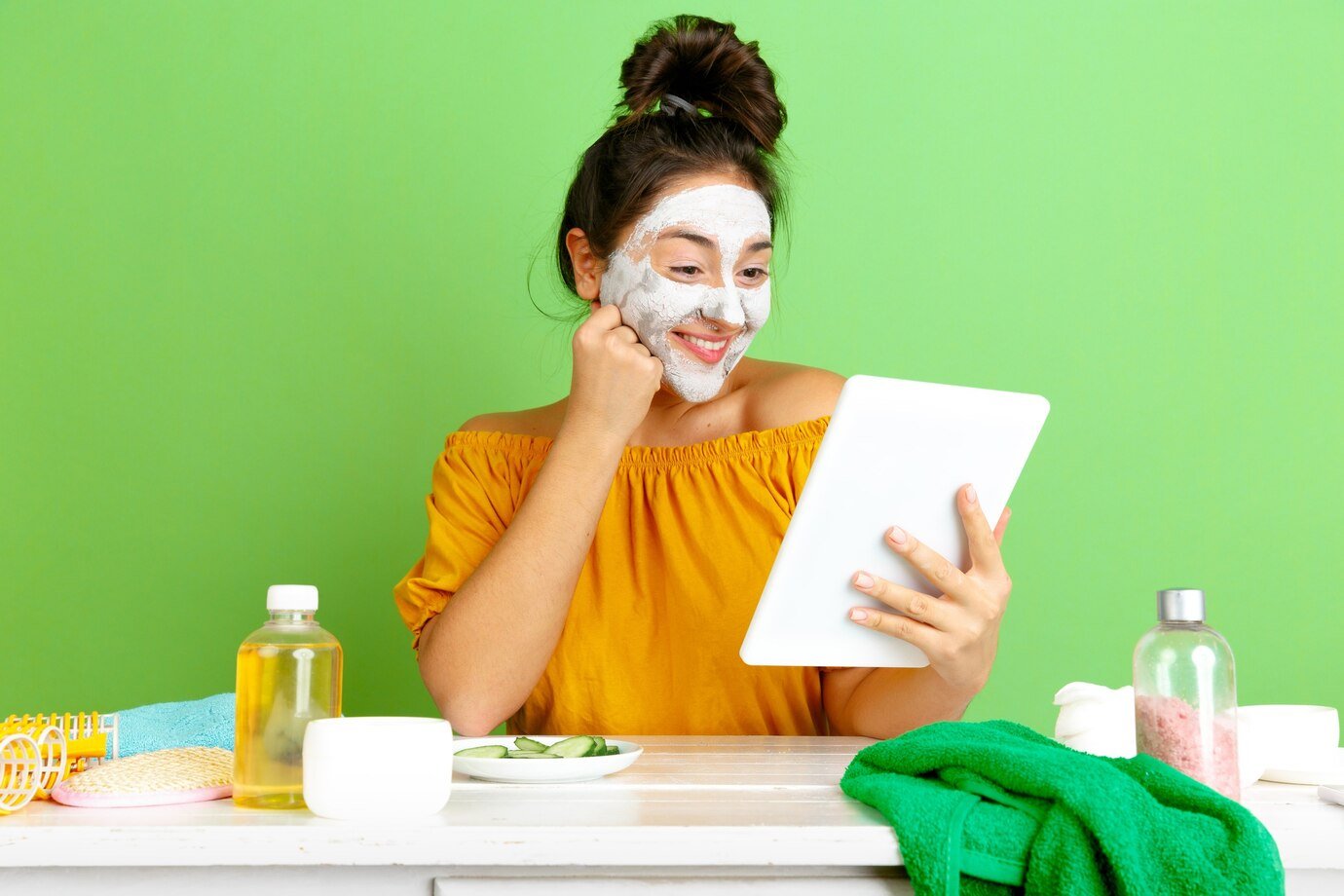 Unveiling Radiance: 08 Essential Skin Care Tips for a Glowing Complexion